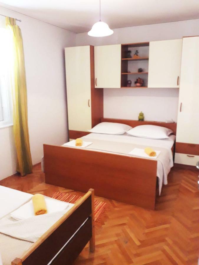Apartments Mira Макарська Екстер'єр фото